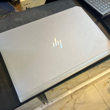 Load image into Gallery viewer, Hp Zbook 17 G5 Workstation