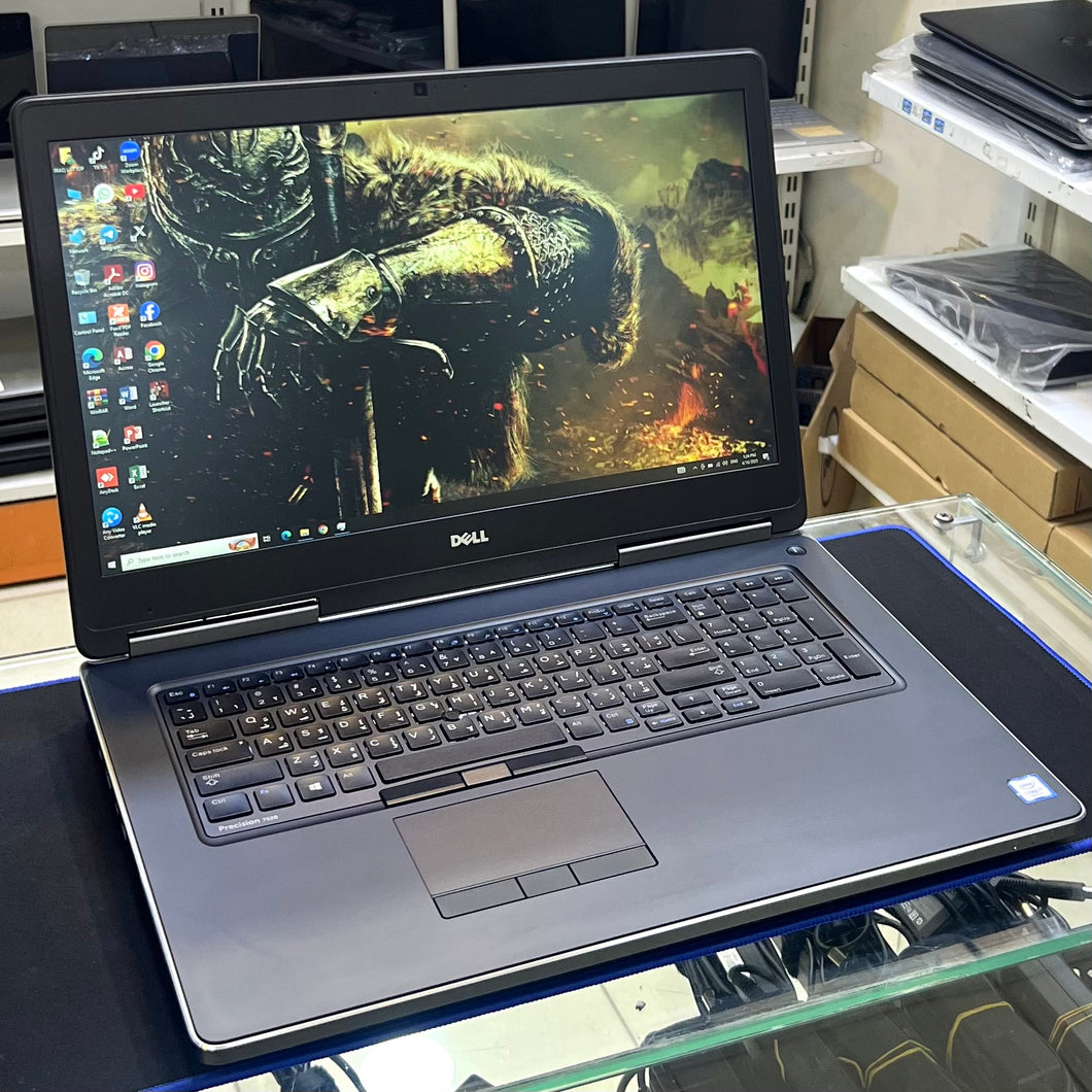 ‏Dell Precision 7720